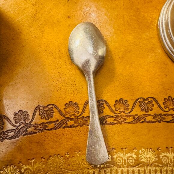 Vintage Pewter CARSON Baby Porridge Bowl Teddy Bear Handle Bowl Cup Spoon ABC - Picture 5 of 12